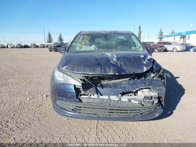 Chrysler Pacifica Lx 2017 2C4RC1CG0HR727072 Image 13