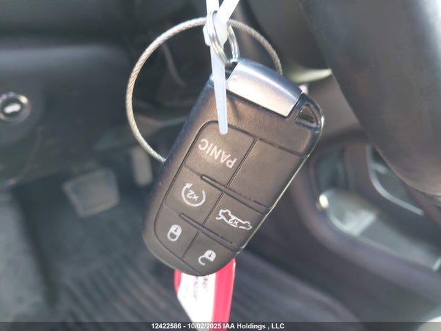 Chrysler 2016 2016 1C3CCCDG2GN193976 Image 11
