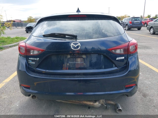 3MZBN1M34JM268615 Mazda py