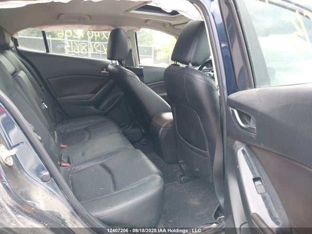 3MZBN1M34JM268615 Mazda py