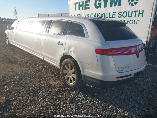Lincoln MKT 2015 2L1MJ5LK8FBL02486 Image 3