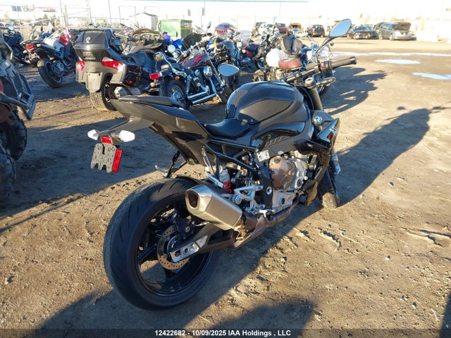 12422682 :رقم المزاد ، WB10E5302R6K00069 vin ، 2024 Bmw S 1000 R مزاد بيع