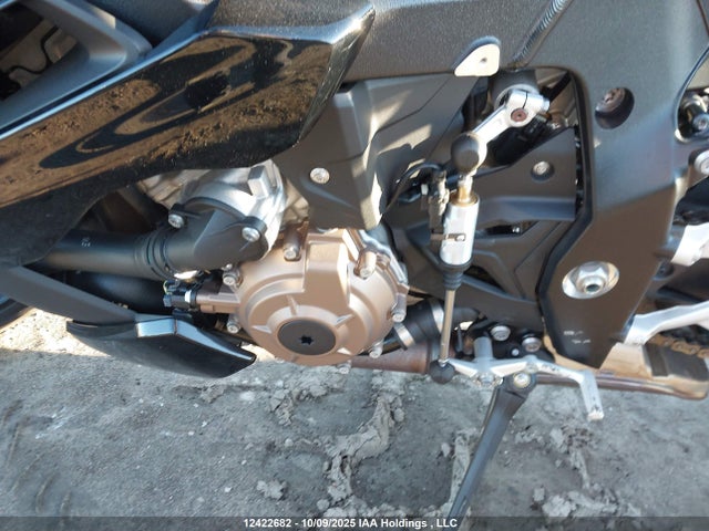 12422682 :رقم المزاد ، WB10E5302R6K00069 vin ، 2024 Bmw S 1000 R مزاد بيع