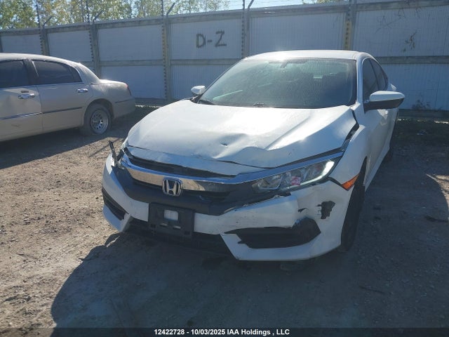 12422728 :رقم المزاد ، 2HGFC2F50JH010882 vin ، 2018 Honda Civic Lx مزاد بيع