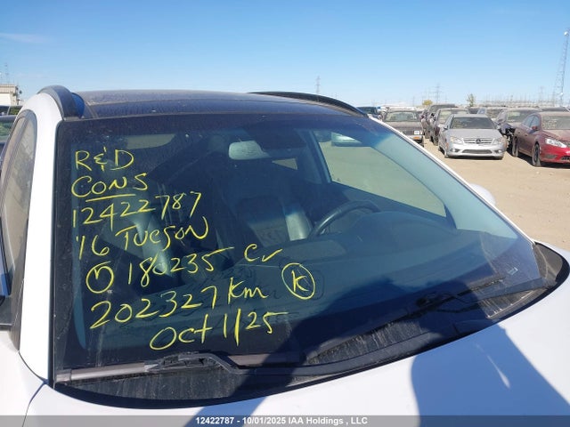 Hyundai 2016 2016 KM8J3CA29GU180235 Image 16