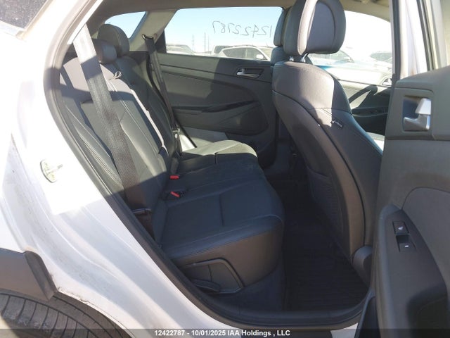 Hyundai 2016 2016 KM8J3CA29GU180235 Image 8