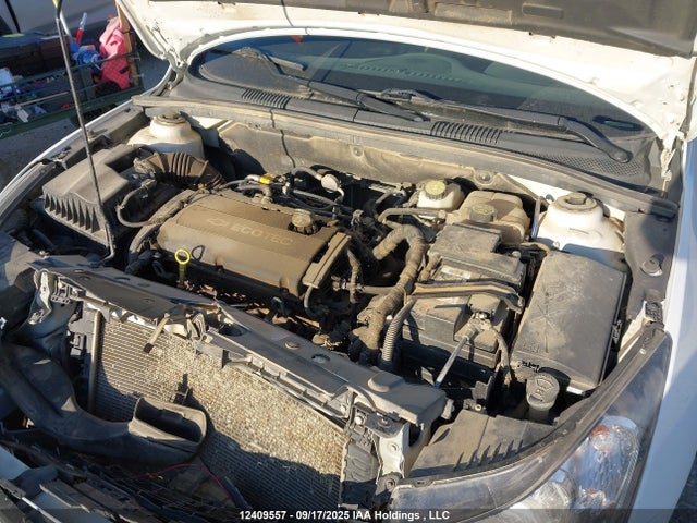 Chevrolet luw 2015 1G1PB5SH0F7272324 Image 10
