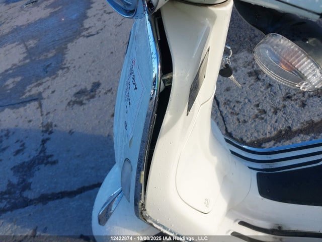 Vespa 2018 2018 ZAPC536B6J5103175 Image 12