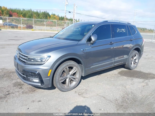 Volkswagen Tiguan 2019 3VV4B7AX5KM104940 Image 2