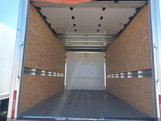 1HA0GSF72SN008260 Chevrolet Express Cutaway Work Van