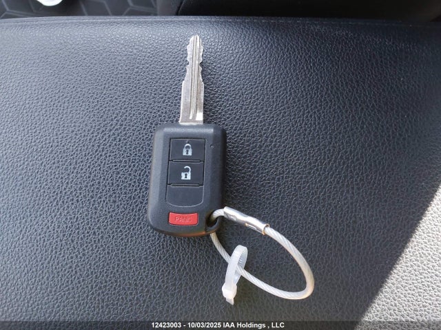 JA4AJVAW3MU605608 Mitsubishi mivec