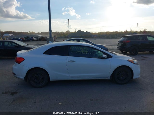KNAFX6A82E5209874 KIA Forte