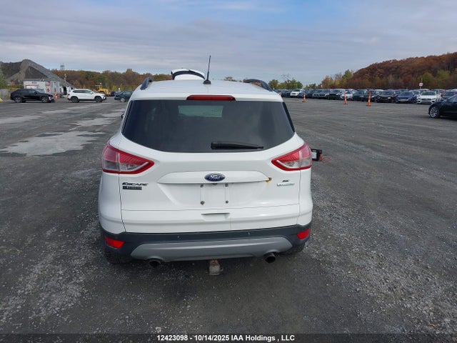 1FMCU0GX8GUB17568 Ford Escape