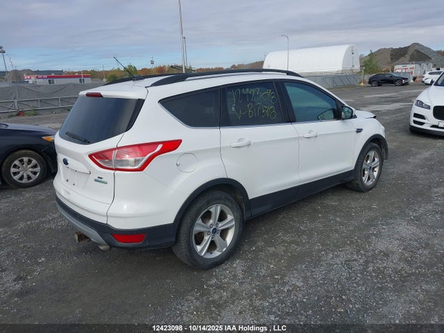 1FMCU0GX8GUB17568 Ford Escape