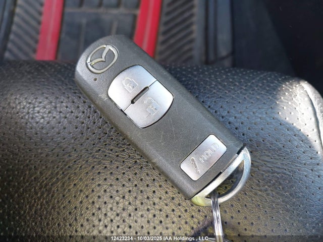 3MZBN1M33JM201889 Mazda py