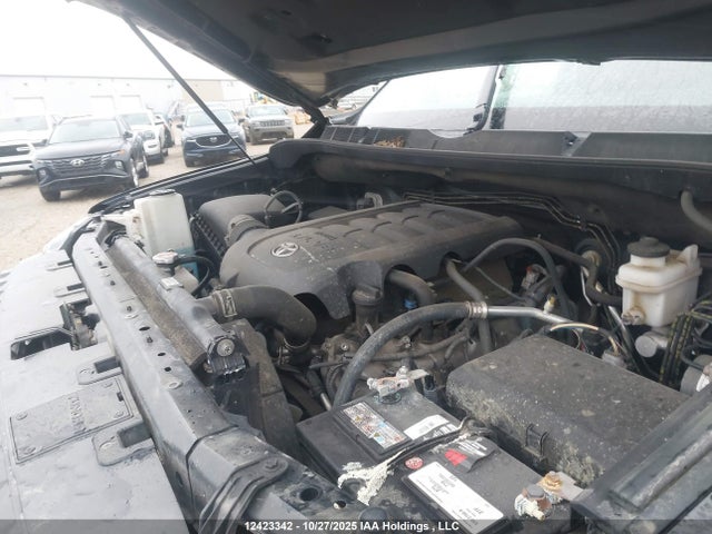 5TFDY5F15KX787884 Toyota Tundra Sr5 Plus 5.7l V8