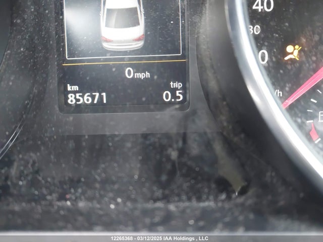 1VWET7A33HC082716 Volkswagen tsi