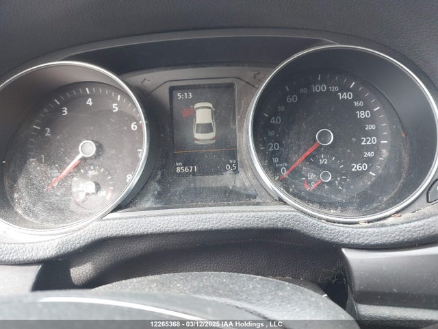1VWET7A33HC082716 Volkswagen tsi