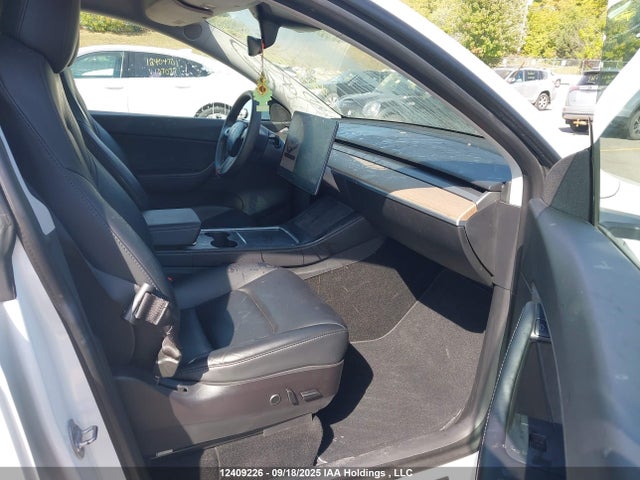 5YJYGDEE4MF141543 Tesla Model Y