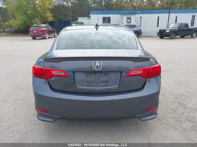 19VDE1F78FE400104 Acura Ilx Tech Package