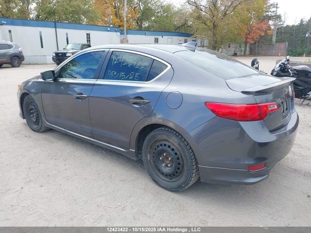 19VDE1F78FE400104 Acura Ilx Tech Package