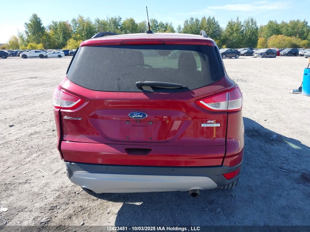 1FMCU0GX7GUB49220 Ford ESCAPE SE