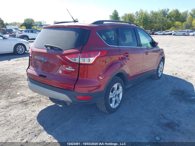 1FMCU0GX7GUB49220 Ford ESCAPE SE