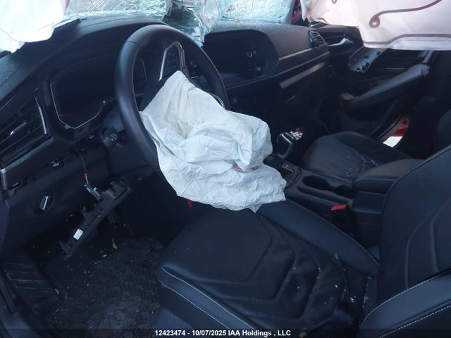3VWGM7BU3RM008354 Volkswagen Jetta Highline