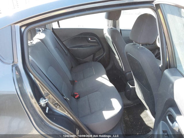 KIA dohc gamma 2014 KNADM4A33E6378496 Image 8