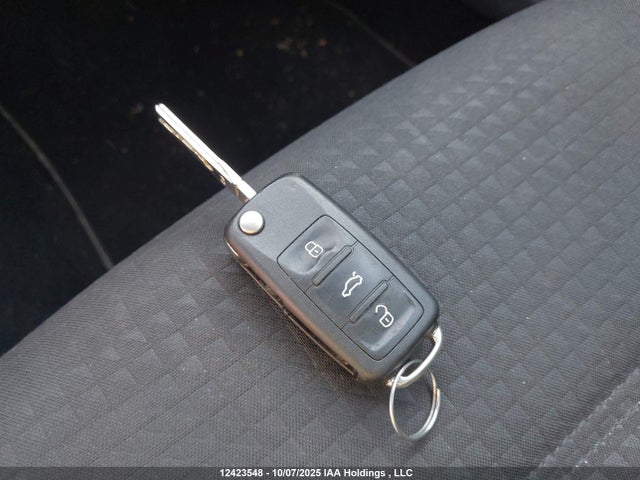 Volkswagen 1.8t 2015 3VWDA7AJ4FM233123 Image 11