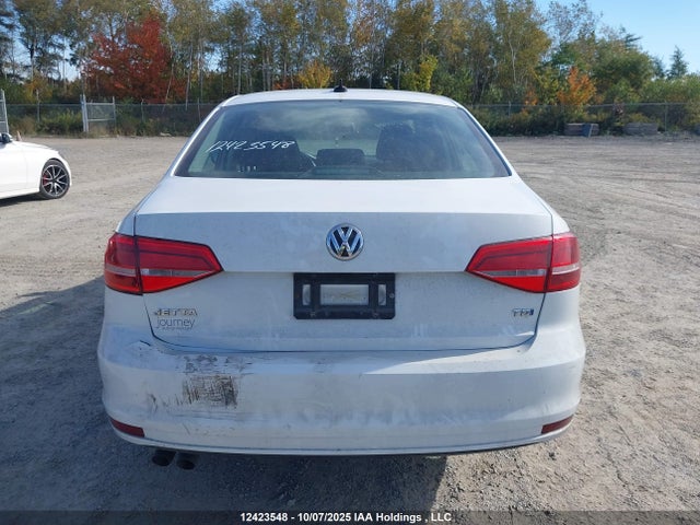 Volkswagen 1.8t 2015 3VWDA7AJ4FM233123 Image 17