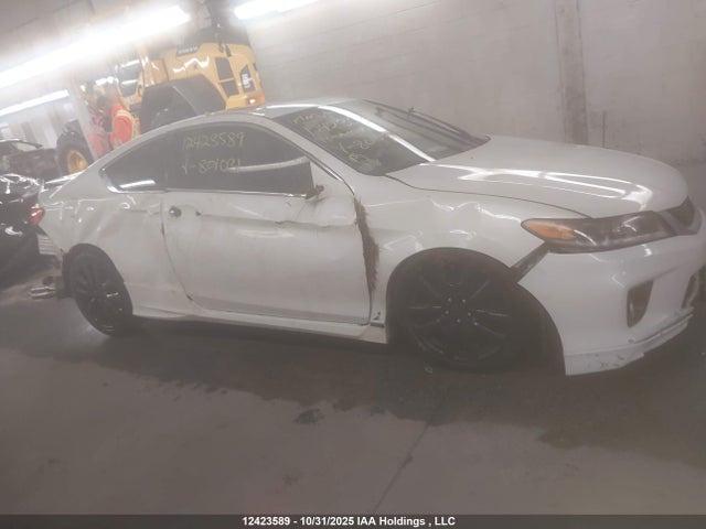 Продажа на аукционе авто 2013 Honda Accord, vin: 1HGCT2A87DA801031, номер лота: 12423589