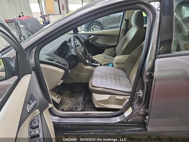 Ford Focus 2014 1FADP3K2XEL200957 Image 5