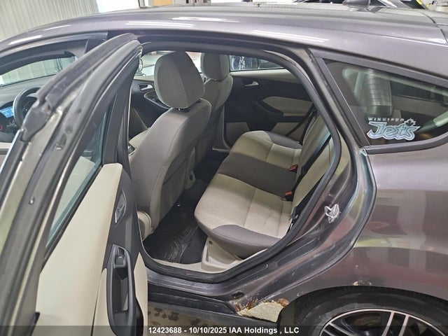 Ford Focus 2014 1FADP3K2XEL200957 Image 8