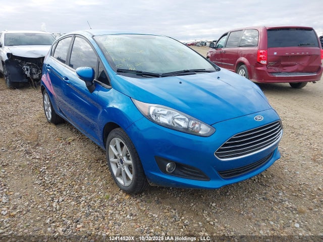 12414520 :رقم المزاد ، 3FADP4EJXFM217623 vin ، 2015 Ford Fiesta Se مزاد بيع