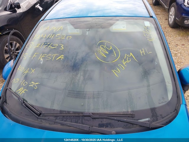 12414520 :رقم المزاد ، 3FADP4EJXFM217623 vin ، 2015 Ford Fiesta Se مزاد بيع