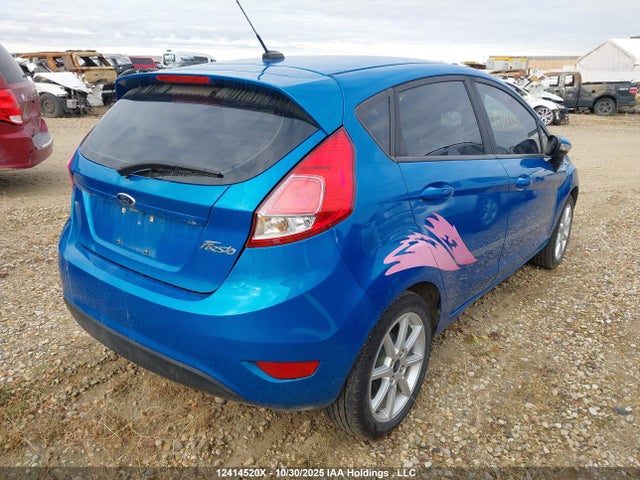 12414520 :رقم المزاد ، 3FADP4EJXFM217623 vin ، 2015 Ford Fiesta Se مزاد بيع