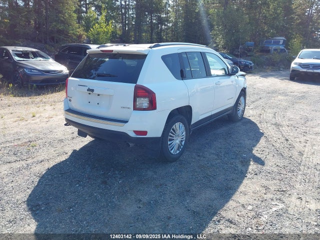 Jeep 2014 2014 1C4NJDCB8ED502083 Image 4