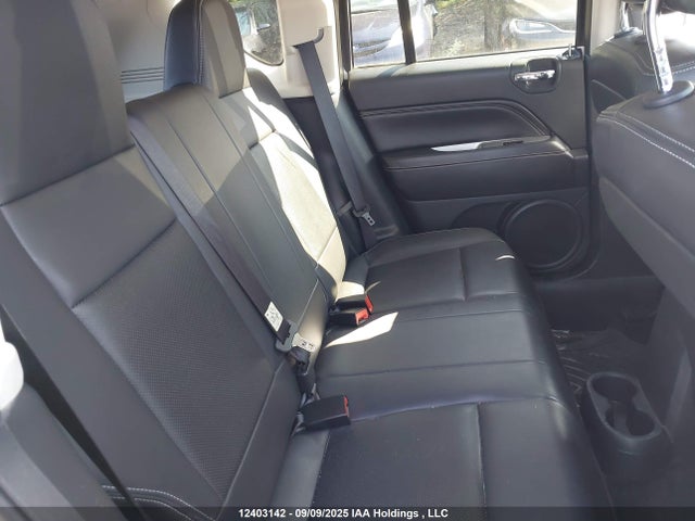 Jeep 2014 2014 1C4NJDCB8ED502083 Image 8