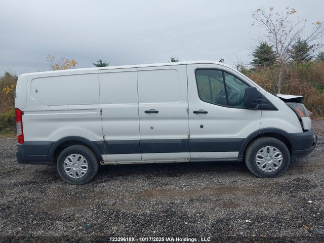 1FTYE1ZM5GKA62802 Ford 2016