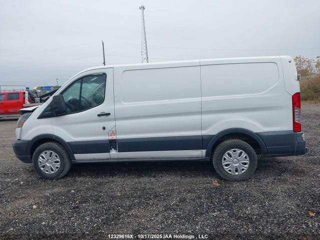 1FTYE1ZM5GKA62802 Ford 2016
