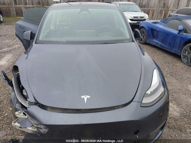 7SAYGDEF7NF506293 Tesla Model Y