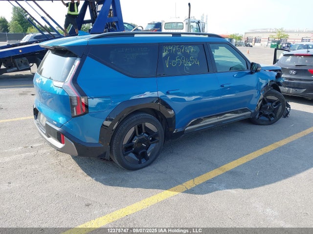 KNDAEFS56S6058454 KIA 2025