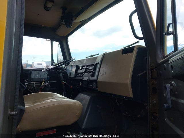 1994 International 4000 4900 მანქანა იყიდება აუქციონზე, vin: 1HTSDPCR9RH563050, აუქციონის ნომერი: 12423706