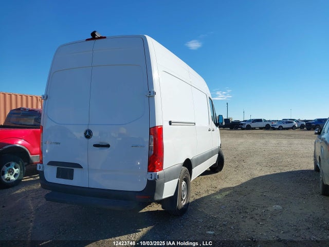 W1Y4DBHY2NP481262 Mercedes-Benz om651