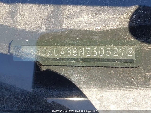 JA4J4UA88NZ605272 Mitsubishi Outlander Se/black Edition