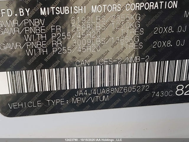 JA4J4UA88NZ605272 Mitsubishi Outlander Se/black Edition