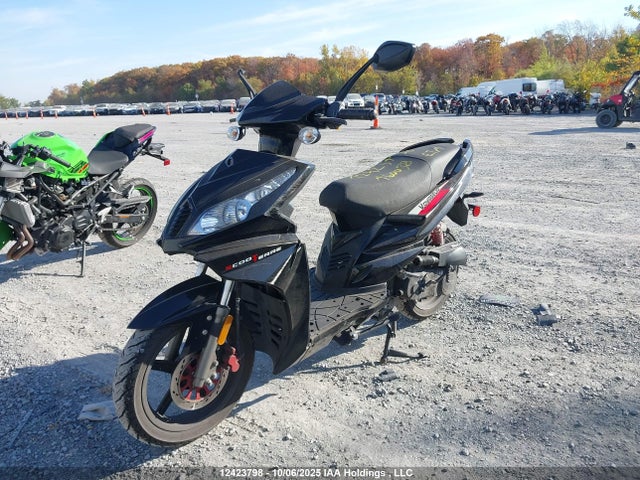 LLPVGBAM5L1A60038 Scooter 2020