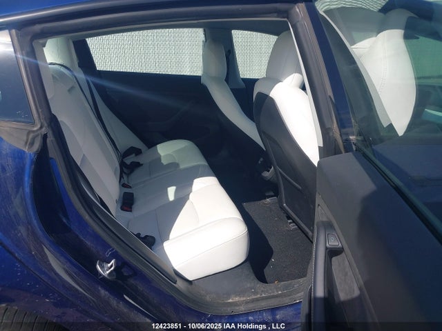 Tesla MODEL 3 2023 5YJ3E1EAXPF482008 Image 8