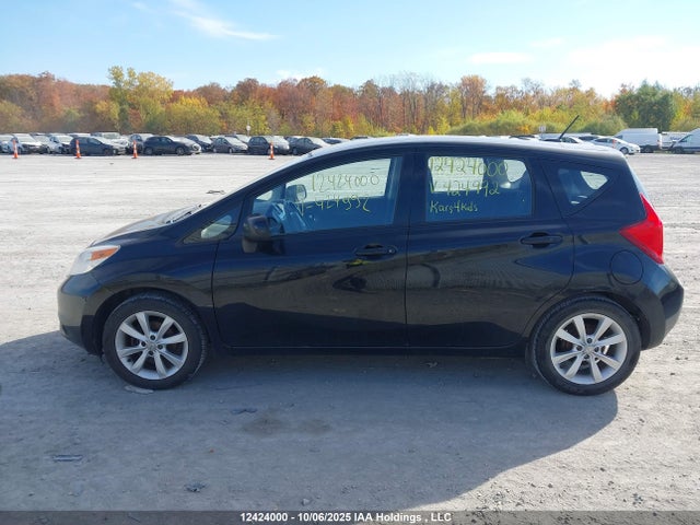 Nissan 2015 2015 3N1CE2CP2FL424992 Image 14